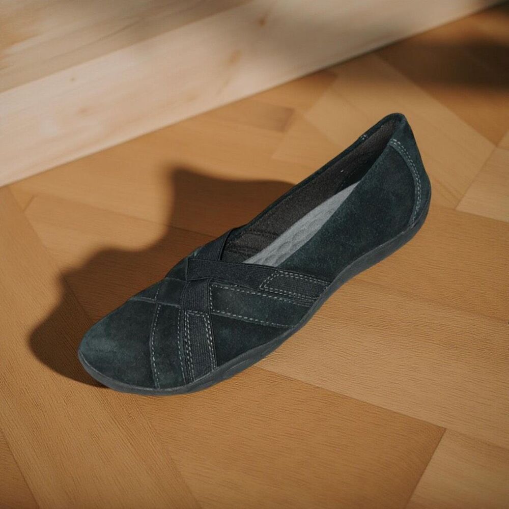 Clarks Women's Haley Jay Blacks Suede Loafer Flats Size 8